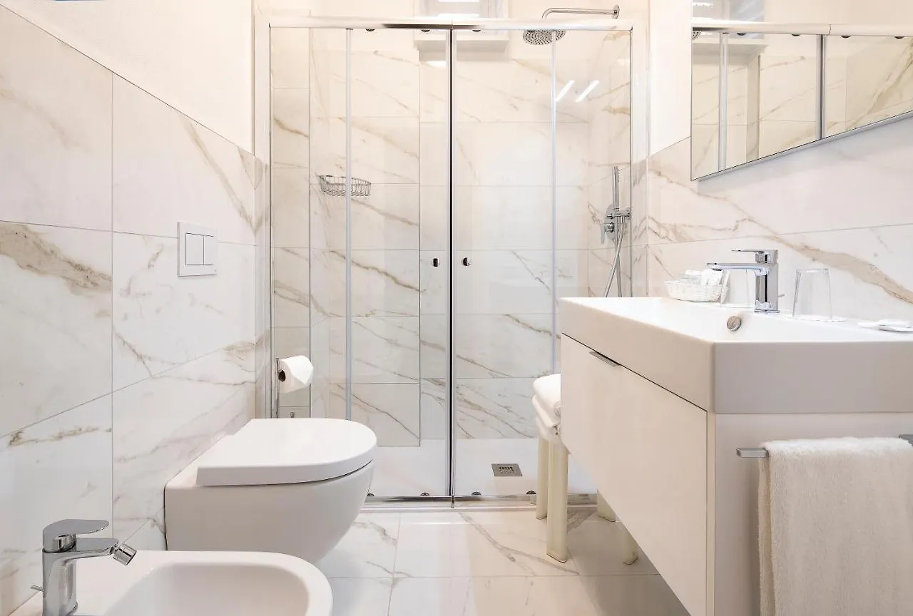 Hotel Imperial Palace ليدو دي يسولو