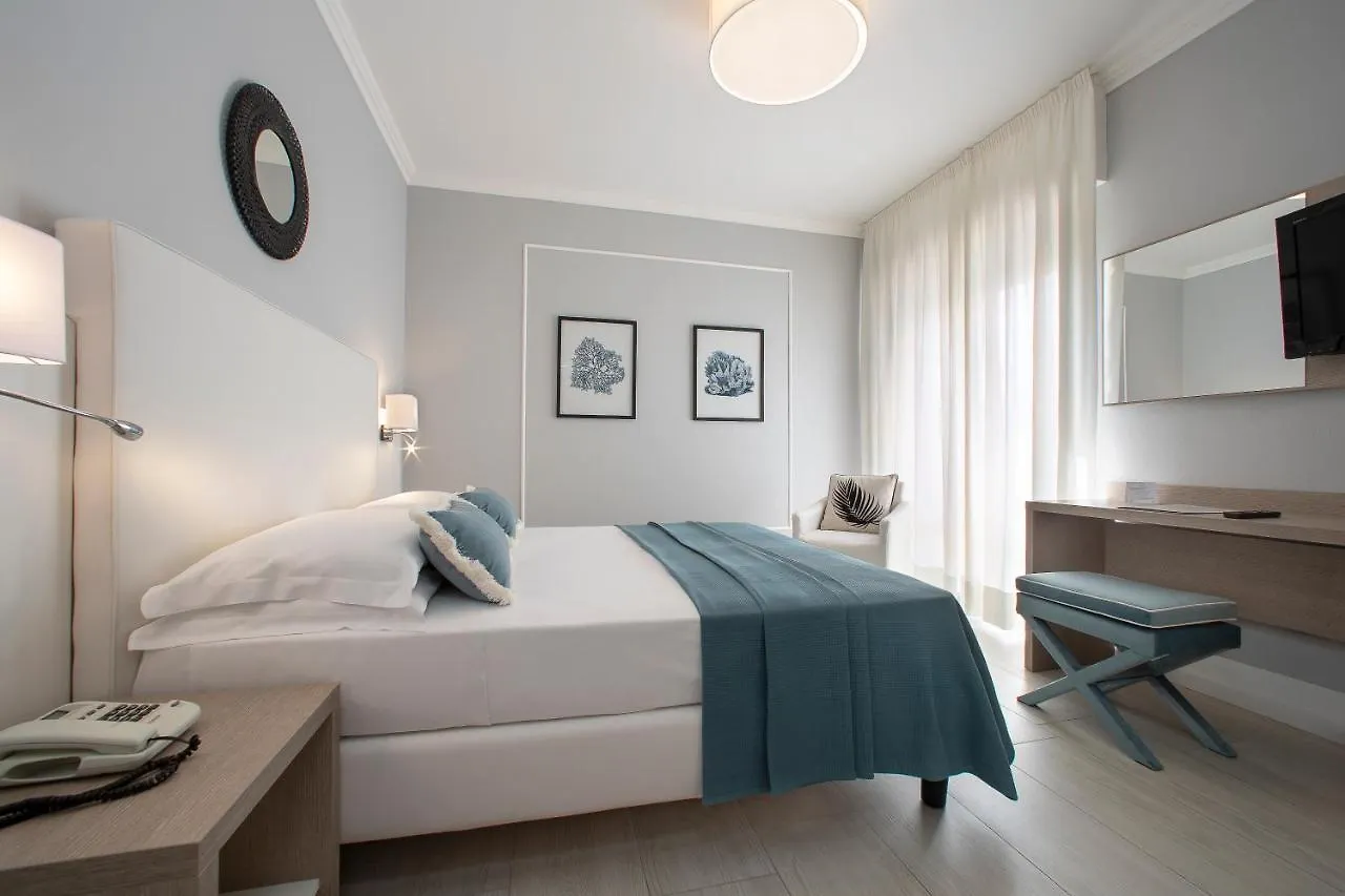 Hotel Imperial Palace ليدو دي يسولو 3*,  إيطاليا